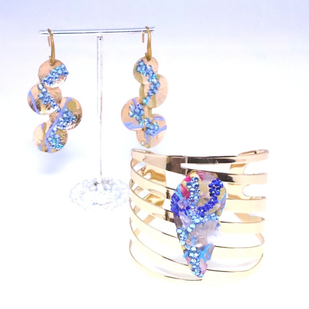 Summer Glam Set - Bracelet and Earrings with Blue Agate and Blue Rhinestones